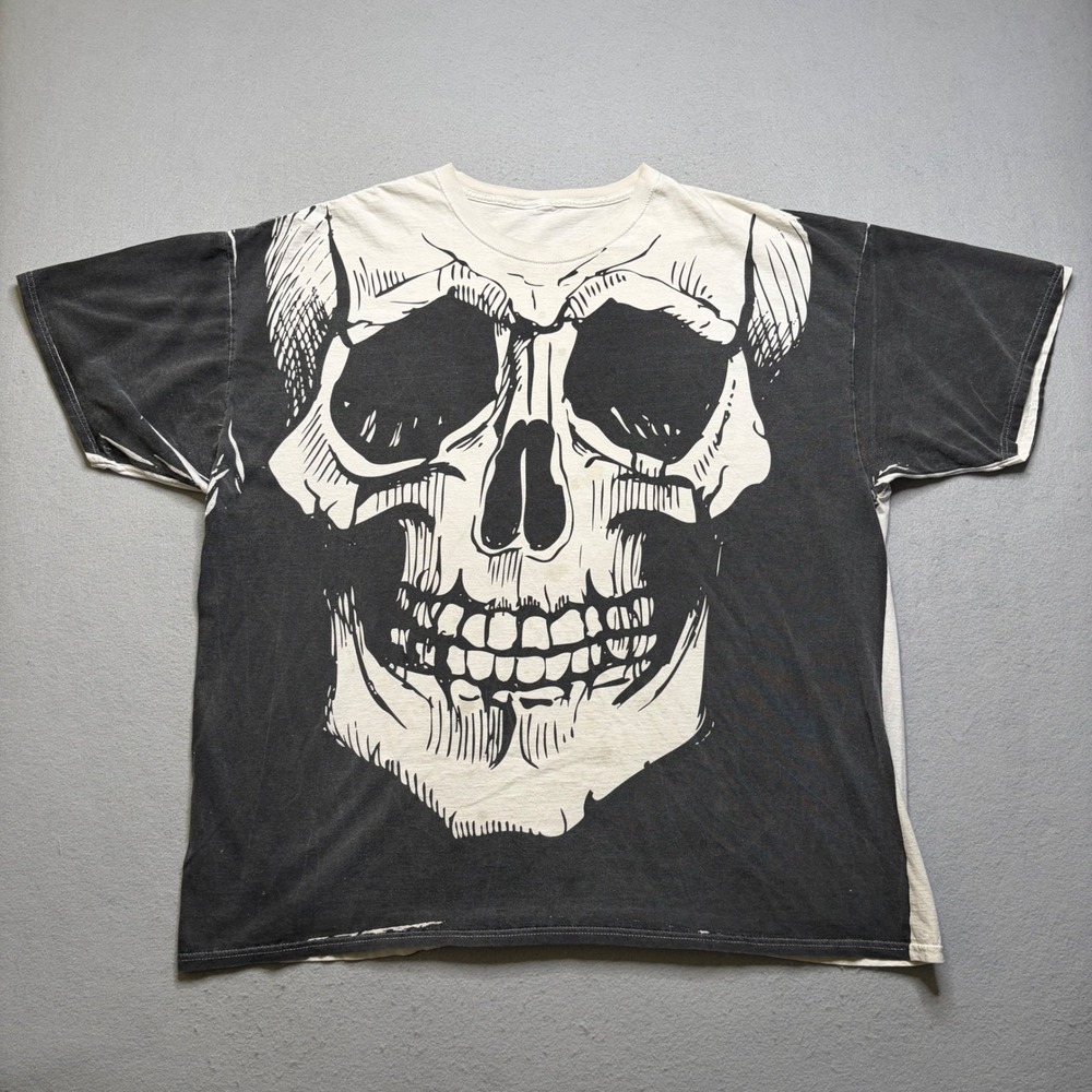 Vintage‎ Skull Graphic T-Shirt Mens 2XL White Black Y2K Big Print Streetwear Tee